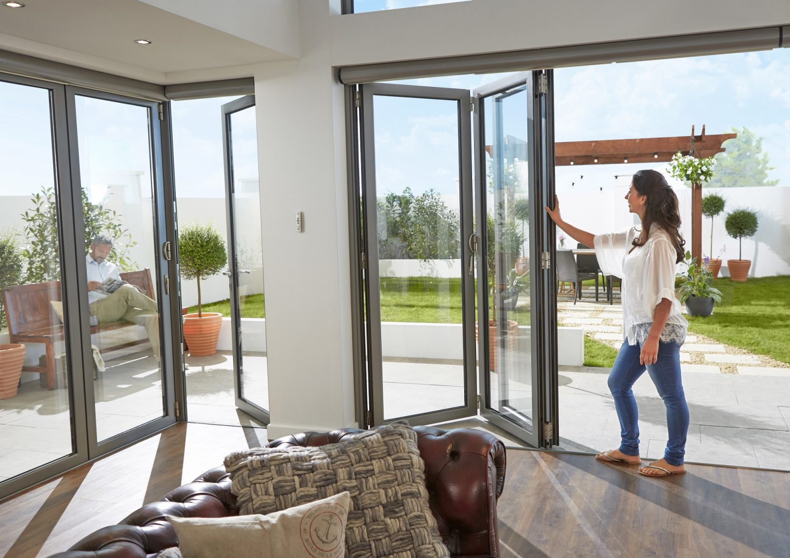 Canon window. Building Doors and Windows. Aluminium Windows North London. Bifold Doors North London. Sliding Doors North London.