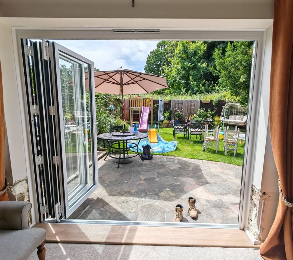 Ultimate Panorama Aluminium Bi-fold doors